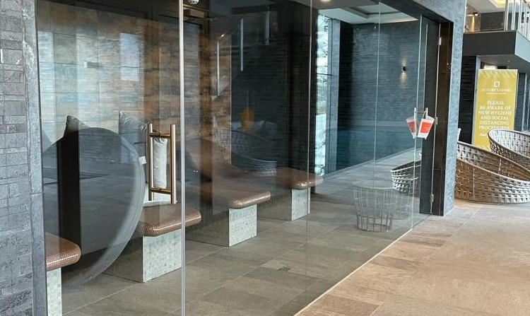 illuminated mirror